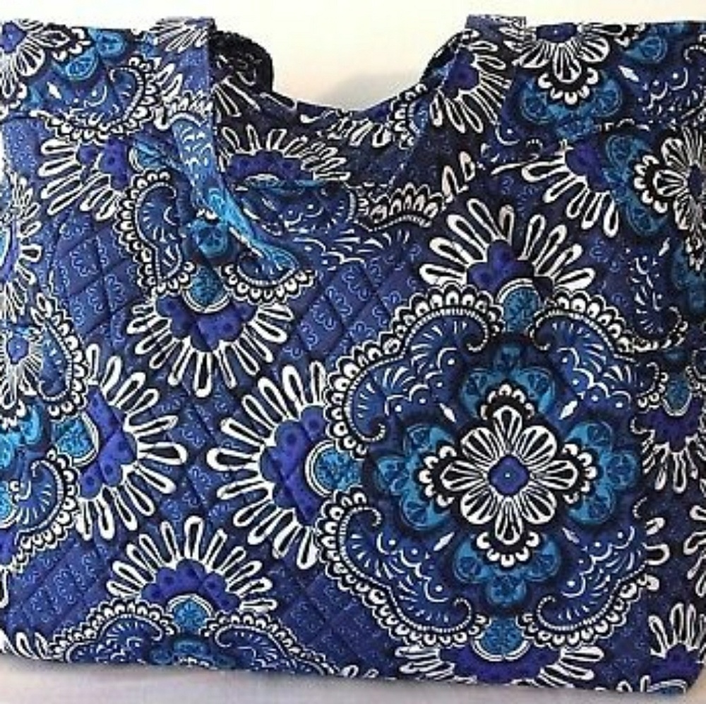 NWT VERA BRADLEY PLEATED TOTE BLUE TAPESTRY